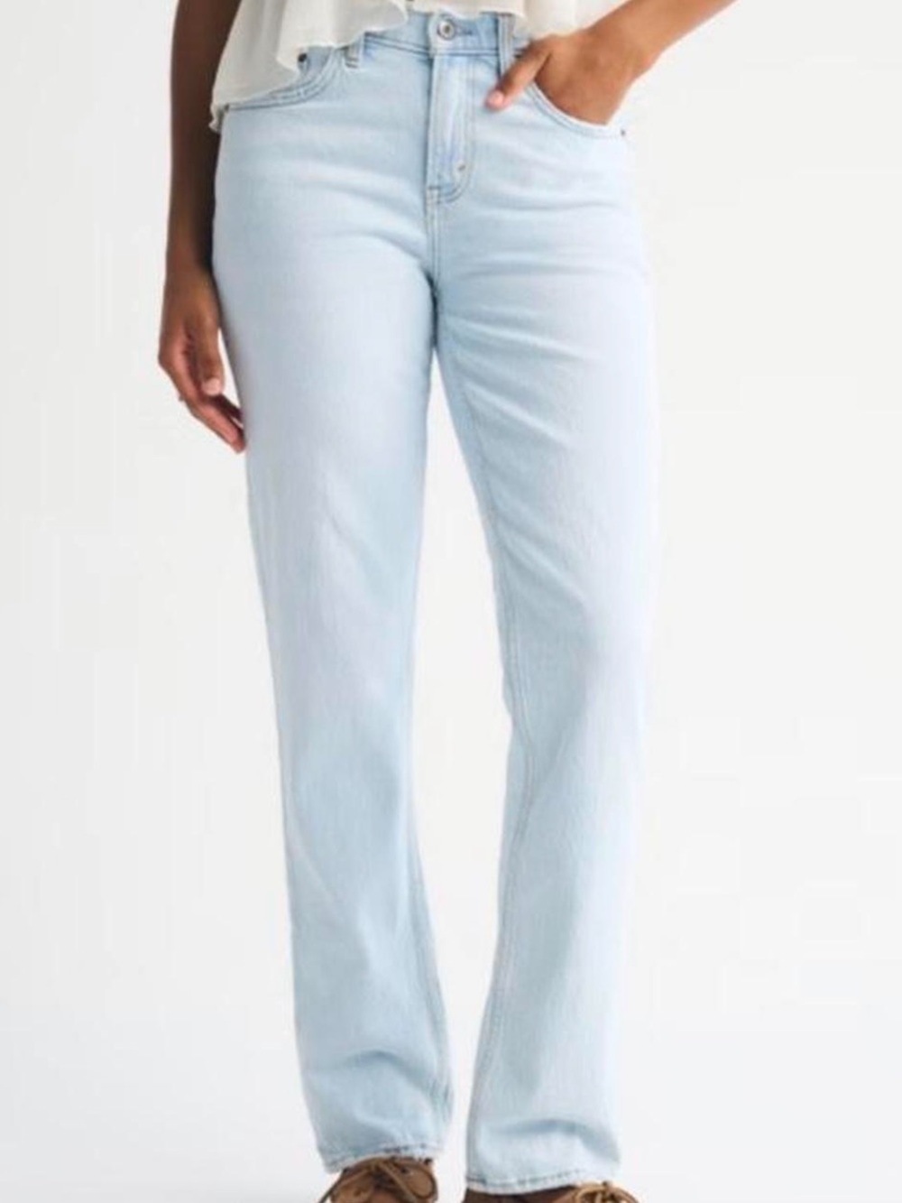 Abercrombie & Fitch Curve Love Mid Rise 90s Straight Jean